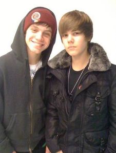  I know Ryan Butler is Justin's best friend, but does he have a "famous" best friend, besides Usher?