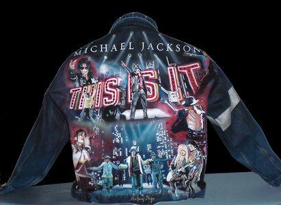  this is an awesome air brush site.. they'll air brush things of michael on baju jackets ....etc check it out!!!