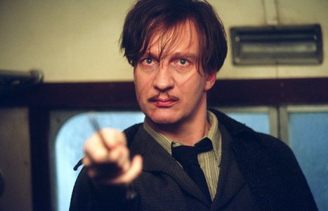 Does any one know the name of the actor in this picture(Remus Lupin)?