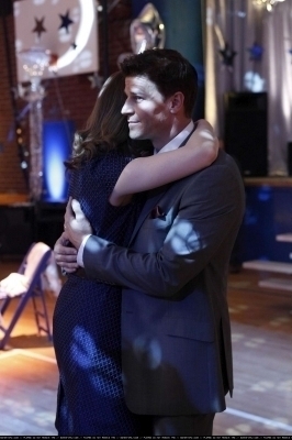  can somebody please tell me what is the name of the song in the dancing scene in episode 5.17...???