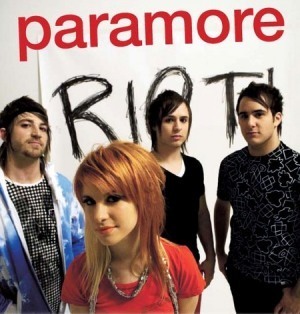  What is your お気に入り songs of Paramore?, only one please