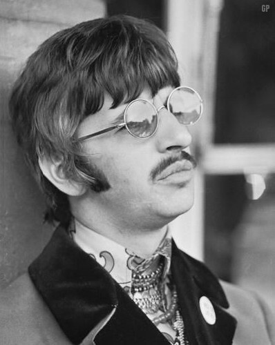 Did Ringo ever have to wear glasses?