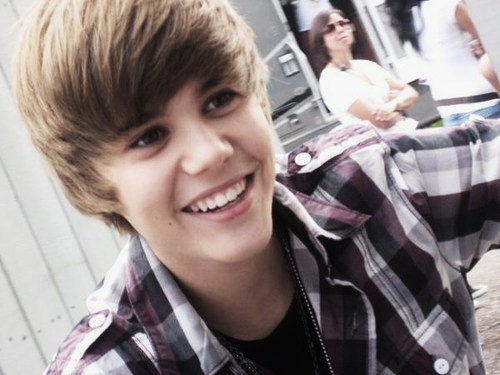  Please دکھائیں mi good pics of Justin Bieber?