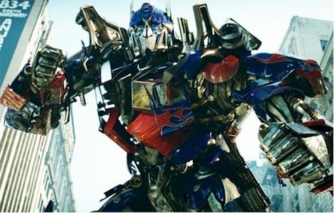  OMG! it was the best movie i`ve ever seen! :P i was so mad and sad when Optimus died!*tear* I was so glad when he came back to life because it wasn`t the same without him at all. I got the DVD on the first день it came out :P I watched it until midnight.