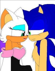  yes! they are ment for each other! sonouge forever!:) reason number one:they act like each other 2.rouge is sexy 3.sonic hates amy 4.sonic will married rouge 5.rouge likes guys who is out going and dangerous!
