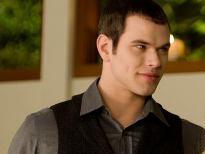  If I hadn't read twilight, I would have never known about Emmett Cullen and I would've never forgiven it to myself :)