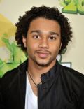 Chad is DEFINITELY the HOTTEST amongst the 3. First i'm not attracted to Zaz's brown hair and blue eyes that is for girls that are into that. And frankly speaking Ryan is gay anyone with eyes can see that. He shouldn't even be in the running. I Love me some Corbin Bleu Reivers aka Chad.