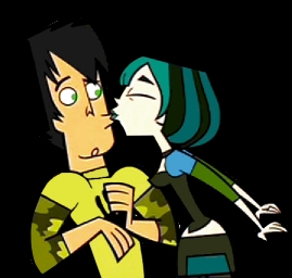  here's a pic of gwen and trent's first kiss!