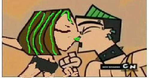 name:samantha
age:15
relationship:duncan
enimes:none
bio:none
pic:me and duncan  kissing