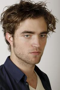 I would cry.
People who liked him would cry. 
Somebody would committ suicide.

MOVING ON WITH ROB!  XD (My [i]fave[/i] pic....