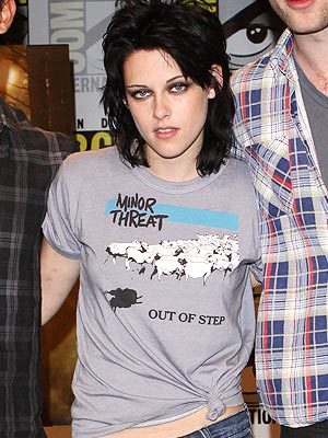  I like her Joan Jett hair a lot. To me,it fits her perfectly. <33