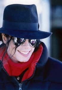  At first I used to get really angry and get so mad I wouldn't talk to anybody..or just walk away from the poeple who sad bad things. Once I even hit a friend with the basketbll in the back cause he made fun of MJ's death..smth like.. "Michael? Which Michael ? The one who died ? hahaha " I just hit him.. Anyway.. now I'm ignoring people and I try to explain them Michael that was so loving and sweet.. They don't know Michael and that's why they say bad things and if they say smth bad o false..I say the truth "No ! Michael never did that!" "Michael didn't say that!" I try to tell them how things really were.. I'm doing my best to be calm because he taught us to give Amore and peace. I Amore him so much..and I'm never going to hurt someone. Not even when my cuore breaks because of their words..