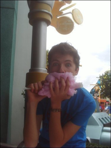 well i love all pics of damian, but my fav is the one with the cotton candy. 
