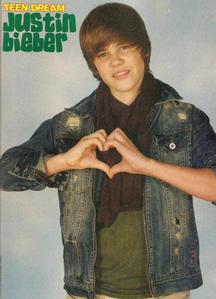  lool:)) Maybe!!;) Hmm...justinbieber_95@hotmail.com that barua pepe its really Justin??:|