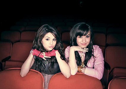 I really don't like Taylor!
So, it's either selena or demi,,,and this's a tough one,,,,,,,,,,,,they're both awesome..great singers ..great actors
I choose both!