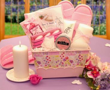  I don't know if this is original, but u could take a basket and fill it with some things she'd like, like her fav CD, a necklace, a lip gloss, some foto's of u with her and of course candies to complete it! ♥Hope I helped!=)♥