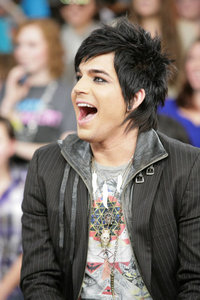 Happy birthday Marta! (:
I hope you have a fantastic day♥
[As you can see in the pic Adam is happy for you too (; hahaha♥]