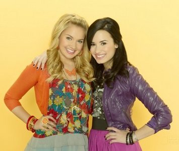 definetly Sonny!she's the funniest and the coolest,and i like tawni too!