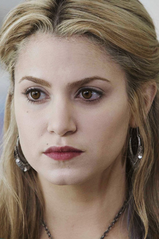 I'm Team Rosalie =) And I never really thought about that...