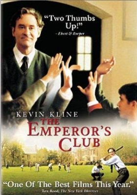  My favorito! Movie from 2002 that is My favorito! is The Emperor's Club. I amor that Movie So much. I felt like I was there and felt like I had a Job.