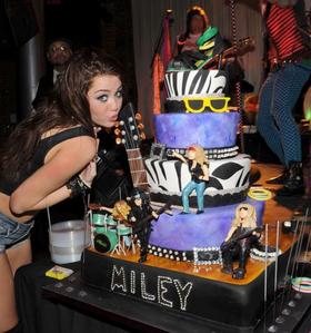  Miley is 17 years old!!!