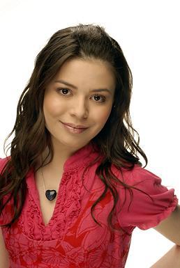yh it is megan she is played by miranda cosgrove