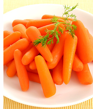  Definitely carrots cause they're good for my eyes =D