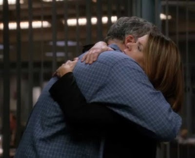  Also my icon, probably the cutest recent picture of my favorito TV couple, also their only real hug.