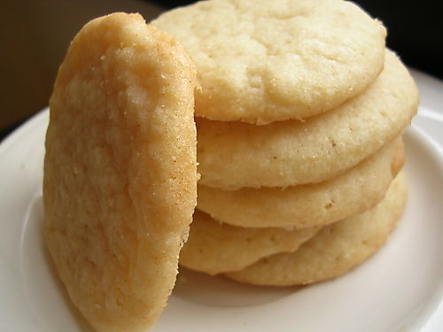  sugar cookies. there too good to resist. but i'll still pretty much scarf down any other cookie.