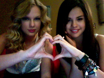 they are both the same. selena has wonderful eyes and beautiful hair and taylor has lovely hair and the sweetest smile. 