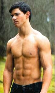 Ied have to sayt that Jacob Black/ Taylor Lautner is my babaaayy" he's so yummylishious.

His warm smooth perfectly tan skin
his deep dark warm inviting eyes
that perfect smile that makes the sun envious its Self!!!
Oh &&" tha bodaayyyyy! Its wonderful in every way possible!!!!!
How could you not fall for this magnificant creature?!?!?!?! hahahaha 
Jusss Sayin :P