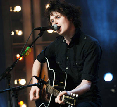  My fav singer is John Lawler. He is a member of the band The Fratellis and now Codeine Velvet Club. i just Любовь his voice. He is the best singer, songwriter and musician ever. I also Любовь the other members of The Fratellis (Barry and Mince) and from Codeine Velvet Club (Lou and the musicians). <3