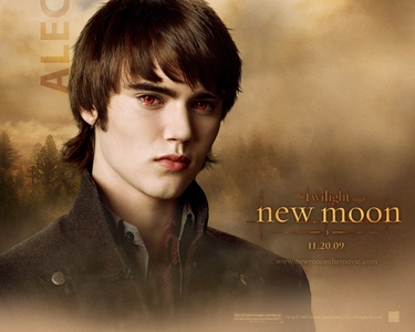  Do Du think alec from the volturi is hot?
