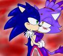 he is my 2nd fav boy in sonic and i प्यार प्यार sonic so so so much go go sonaze and silvaze!