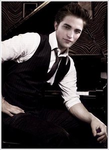 Edward is more hotter than Jacob. I love Jacob but he is okay and I love Edward the best:)