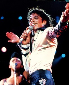  michael jackson, michael jackson and michael jackson i would see him 3 times and lebih if i could :)