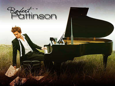 yes he does, you can finde on YouTube his special piano concert for Twilight