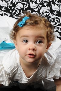  I think my daughter is perfect for this role (of course!) In the earlier stages she also could pass for the same child as a few of the potential Nessies Check her out and tell me what Du think UNTOUCHED Foto Also Bella has been in the spotlight for a while now, haha Pageant Baby EVERY WEEKEND pretty much and she is very personable and friendly