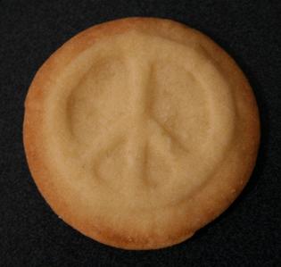  Raise your hand if आप want a peace cookie!:D