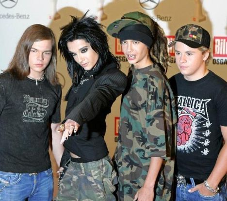  i was on some website and there was a pertanyaan saying have anda heard of tokio hotel so i searched them up and berkata i have now and they rock.