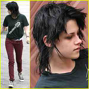  what do آپ think of kristen stewarts hair in the film the runaways?