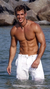  here is one hell of a hot guy...! only for your eyes:william levy