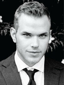  is alot picture of Kellan,he looks really good on,but i really like this one:D
