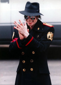  Thee thingg is thaat MJ im sure of is most deffinitLy not ahh castrato ; iReaad thee whoLee thingg && iFeeL thaat who ever wrote this must be insaane , Do Not maake uhp thinggs abouht Michael Jackson . He Loveed chiLdren (: && bởi his interest in chiLdren dont maake uhp such nonsense into cLaaimingg he is asexuaaL . A maan Likeeingg chiLdren hoặc admireingg chiLdren is somethingg excLusive taa find in ahh maan , somethingg MJ haad (: && Taa meh ihts just adoraabLe . Dont worry whaa thaat person waas saayingg , ihts alL in his heaad . As Longg as youu knoee iht isnt true , iht doesnt maatter (: && Ihts Okaaay , iProbaabLy wouLd haave done thee saame thingg , your just Lookingg ouht for MJ , God Bless Youu (: Lovee Youu Alwaays && Forever MJ <333