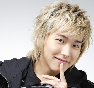  Sungmin oppa is the cutest one!!!