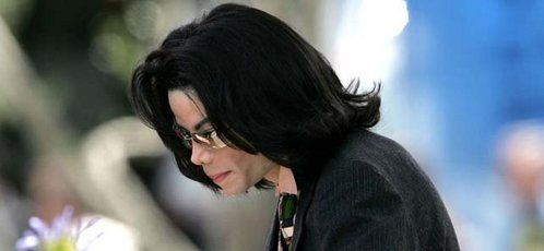  None of that is true.. I wonder how can あなた believe it? Did Michael need もっと見る publicity?? In your opinion he faked his death for もっと見る publicity?? in your リンク they say he faked his death for もっと見る publicity and for escape from the media and all this stuff too.. they are saying that in june 2010 he should start his come back... that he's living in East of ヨーロッパ hiding, in England, Australia, Spain.. He couldn't stay away from his children.. his children were his life; how can あなた belive that now Michael is traveling all over the world faking his death and his children are in the USA with their grand mother?? I can't believe that the speech of Paris was fake, I don't believe these lies.. R.I.P. SWEET エンジェル