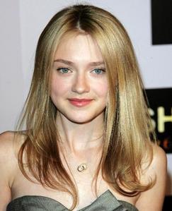  I don't hate her.I just don't like her.No offense to the fans, and no attacking, please.Dakota Fanning: