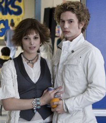  Alice Cullen! Because she has Jasper, plus she's just awesome too! ♥