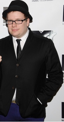  EW NOW'S THERE'S A MOVIE ABOUT THAT STUPID LITTLE BOY???? I DON'T BELIEVE IT, NOW THERE'S A MOVIE ABOUT HIM!!, I THINK PATRICK STUMP IS HOTTER THAN JUSTIN BIEBER!! (Btw the pic is of Patrick Stump but he's mine so STAY AWAY FROM HIM!!!! o I'LL RIP UR HEAD OFF!!!!!