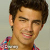  ahh tay launter of coures but if u says "joe jonas অথবা taylor launter" i will pick joe of coures he is sooo dreamie!!